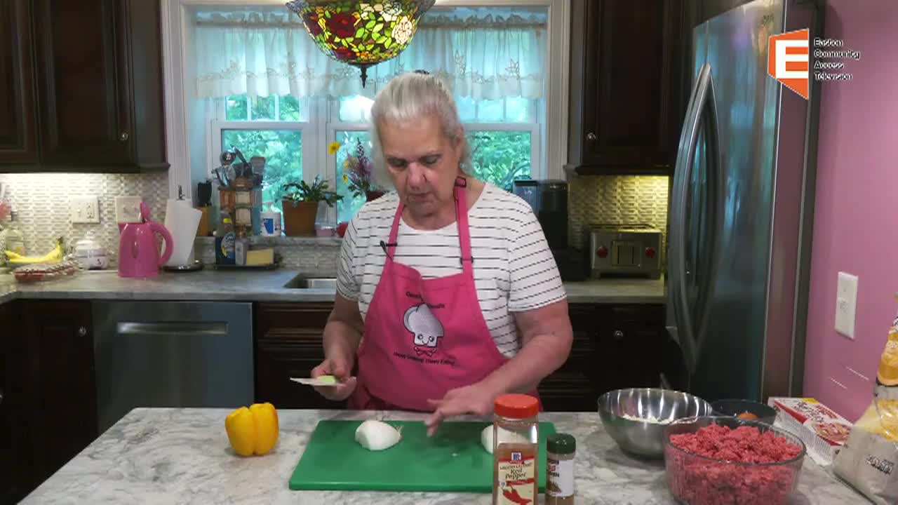 Thumbnail image for Cooking With Claudia - Meat Purses